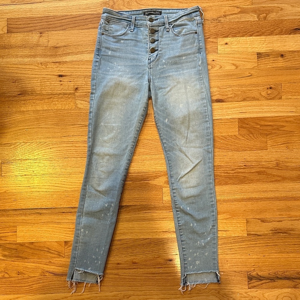 Abercrombie & Fitch High Rise Button-Fly Jeans - Light Blue
